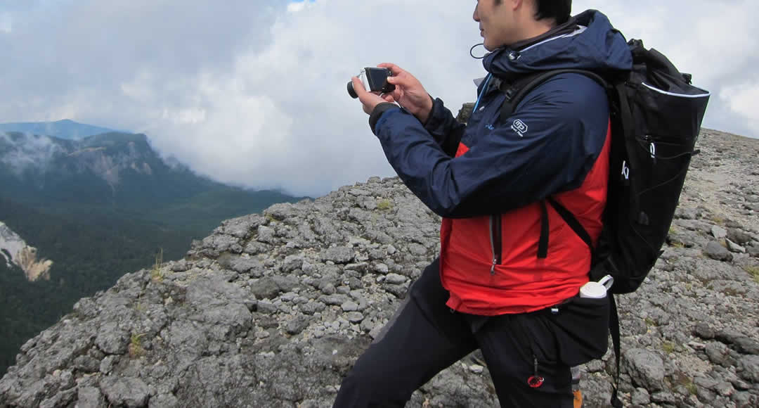登山サコッシュ